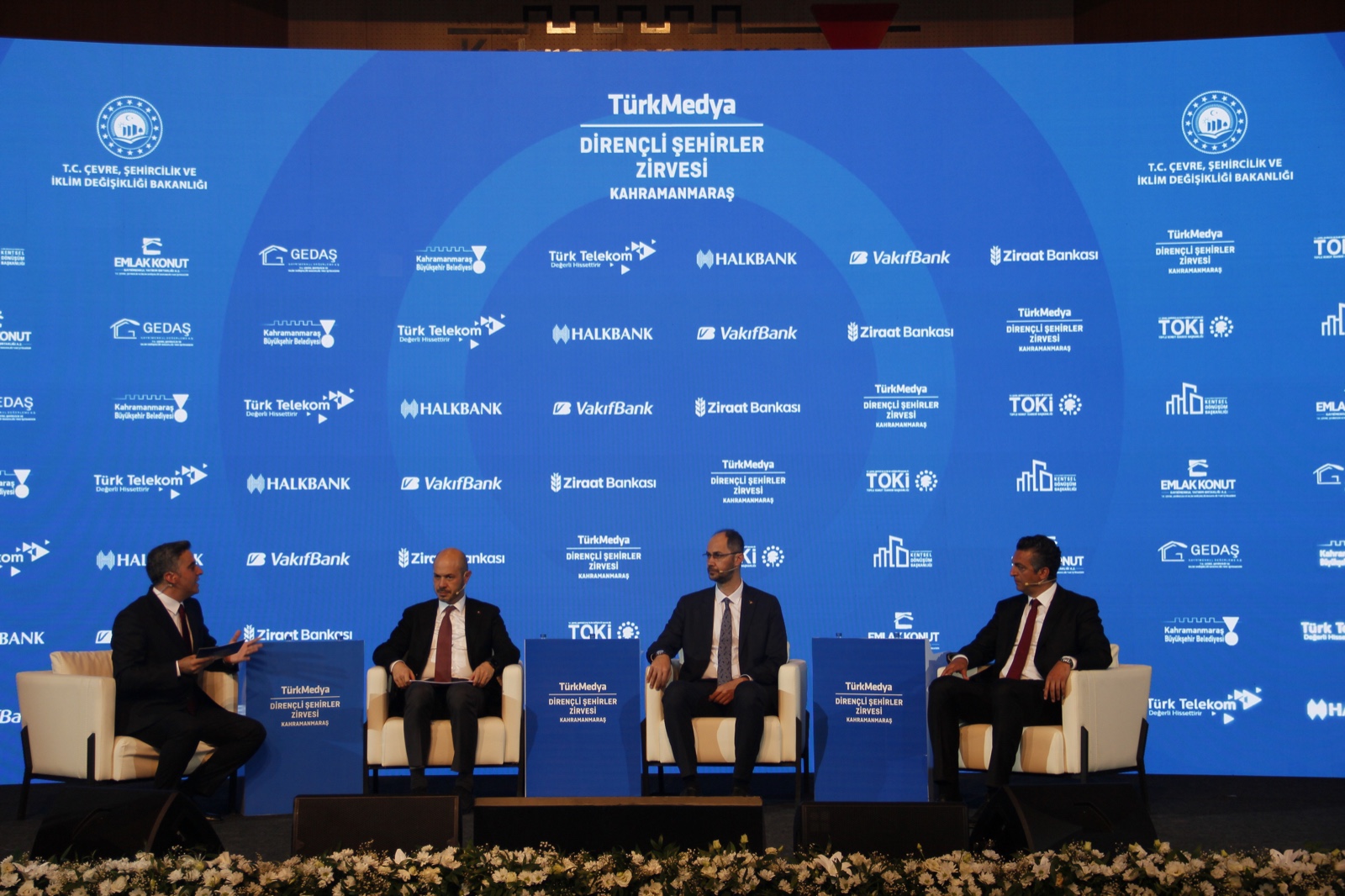 TürkMedya Dirençli Şehirler Zirvesi Kahramanmaraş'ta Düzenlendi: Bakan Murat Kurum'dan Kentsel Dönüşüm ve Deprem Mesajı