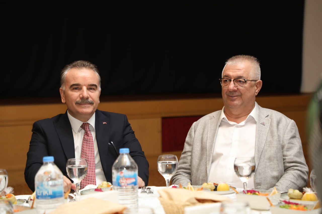 Edremit'te Kaymakam Ahmet Odabaş'a Duygu Dolu Veda Gecesi